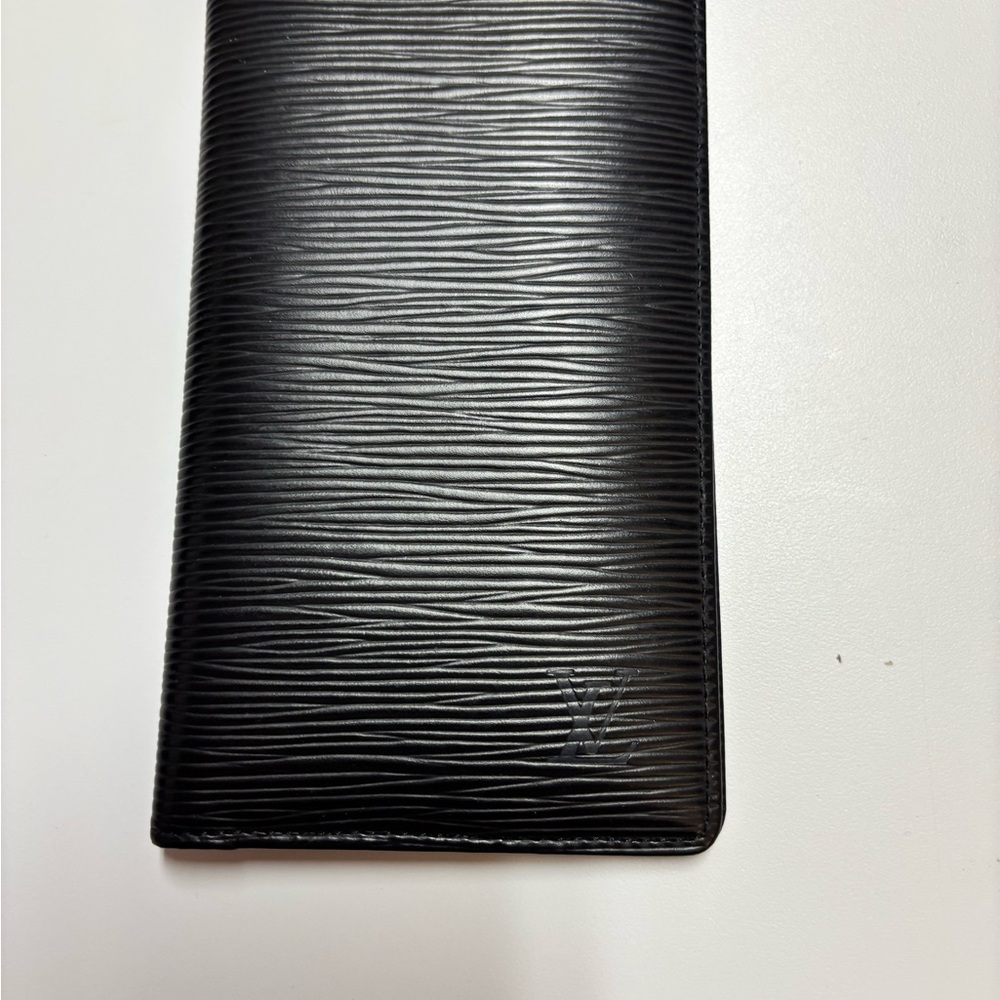 Louis Vuitton Textured Black Wallet